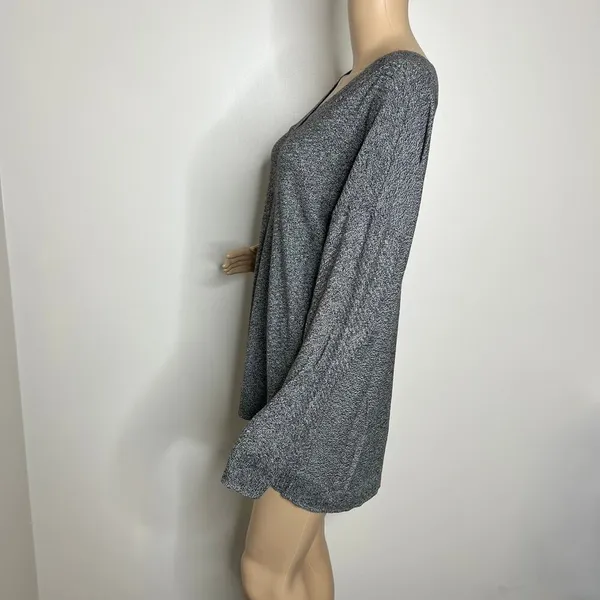Apt 9 Gray V Neck Knit Sweater - Image 2