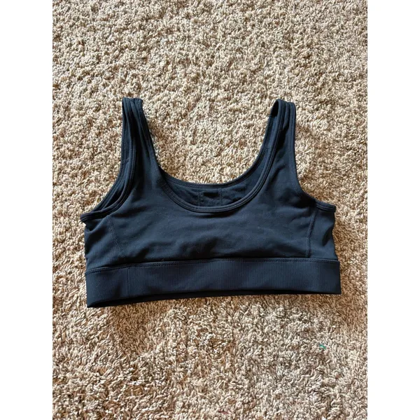 Reebok black sports bra - Image 4