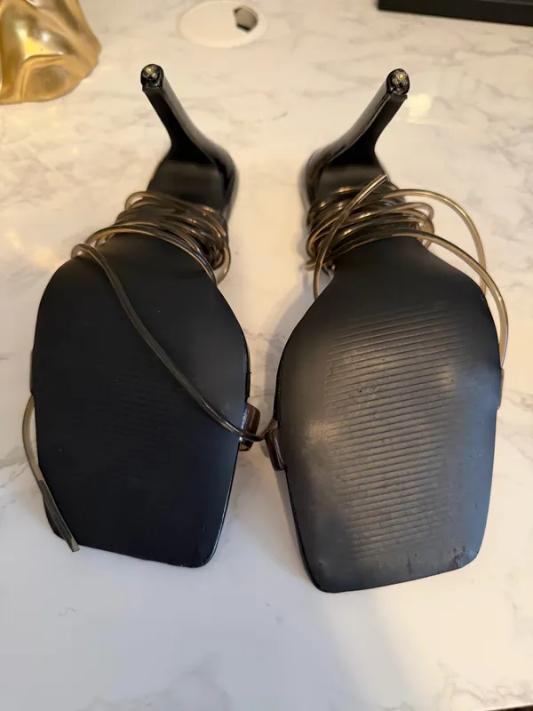 Pretty Little Thing Heels Black Strappy - Image 3