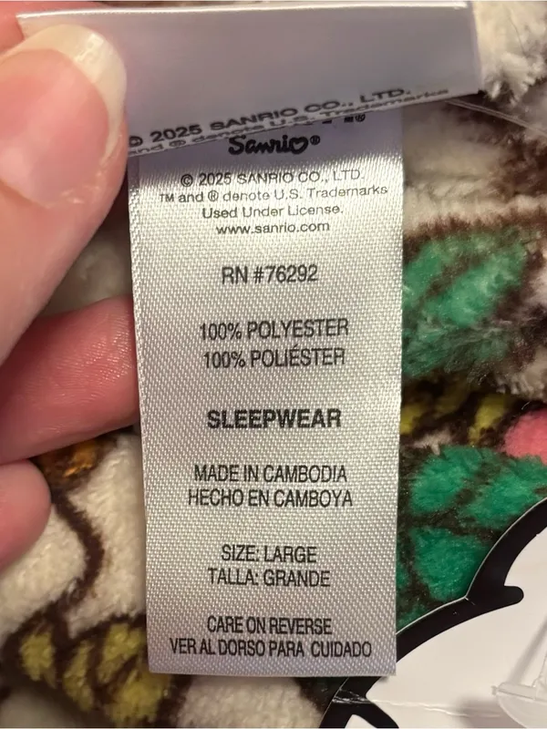 NWT Hello Kitty Hello Fall Plush Robe sz L - Image 4