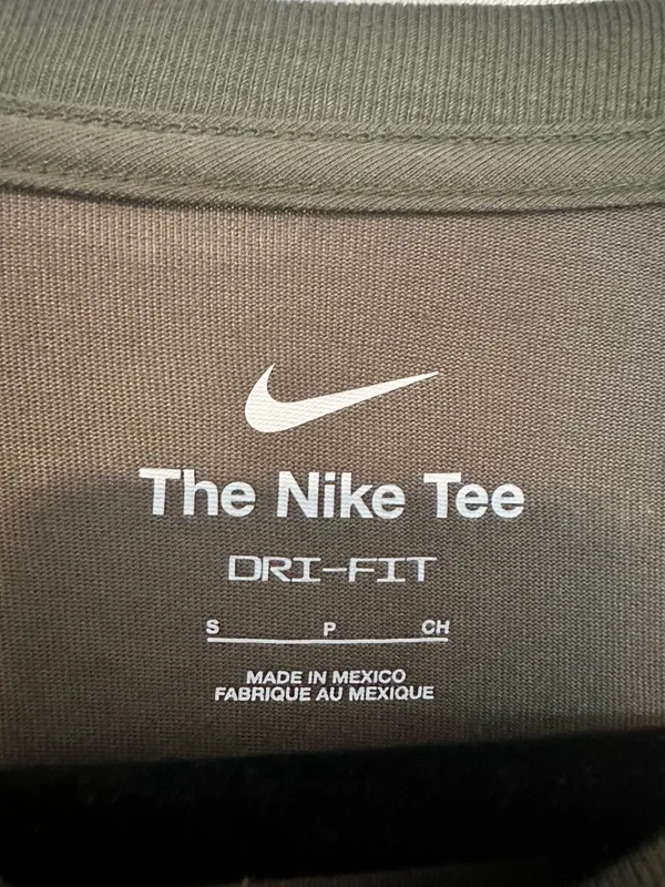 Nike Men’s Shirt - Image 3