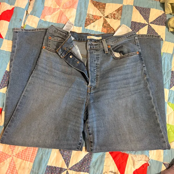 Levi’s Ribcage Straight Ankle Jeans Women’s - Image 2