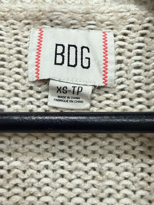BDG Cream Chunky Knit Button Down Oversized Cardigan Size XS - Image 3