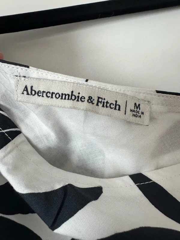 Abercrombie One-Shoulder Top - Image 5