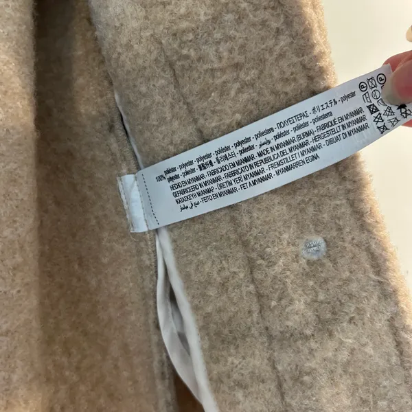Sherpa fleece shacket jacket beige oversized - Image 4
