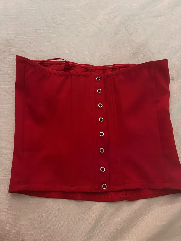 Edikted Red Lace Up Corset - Image 2