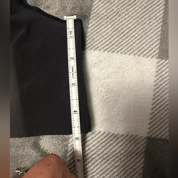 Lululemon Athletica Charcoal Athletic Shorts - Image 5