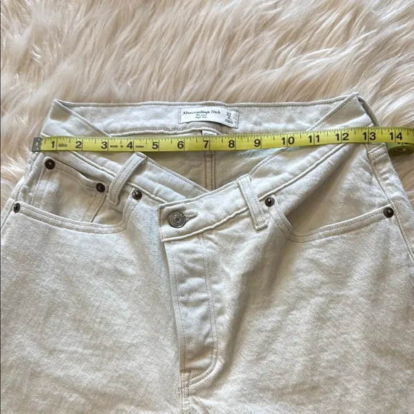 ABERCROMBIE & FITCH Curve Love The Dad High Rise Crossover Jeans Size 27/4L - Image 12