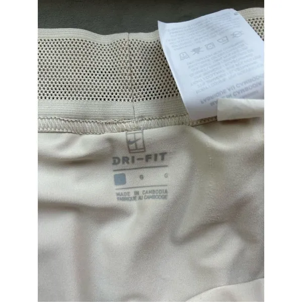 nike shorts - Image 2