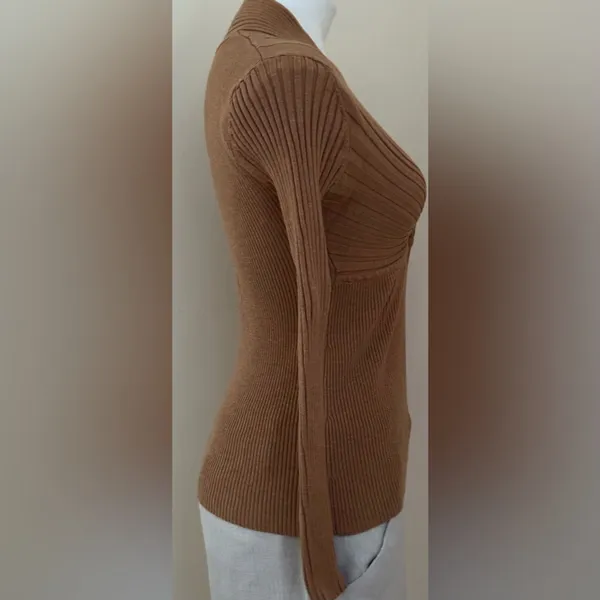 INC Warm Toffee V-Neck Crossover Ribbing & Subtle Pull Over Sweater Sz M - Image 2