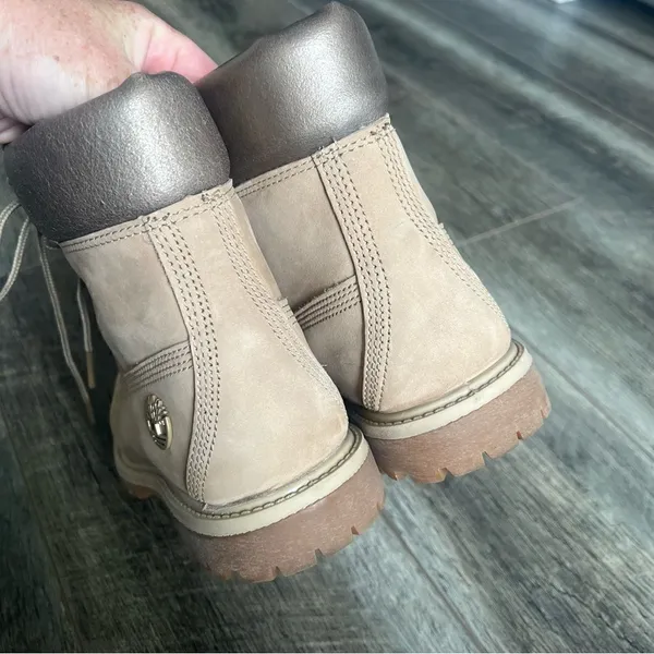 Timberland Classic 6” Premium Satin Taupe Boots Size 7.5 Anti-fatigue Lace Up - Image 4