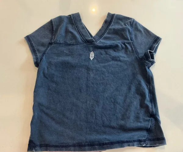 Free people Movement shirt - Image 2