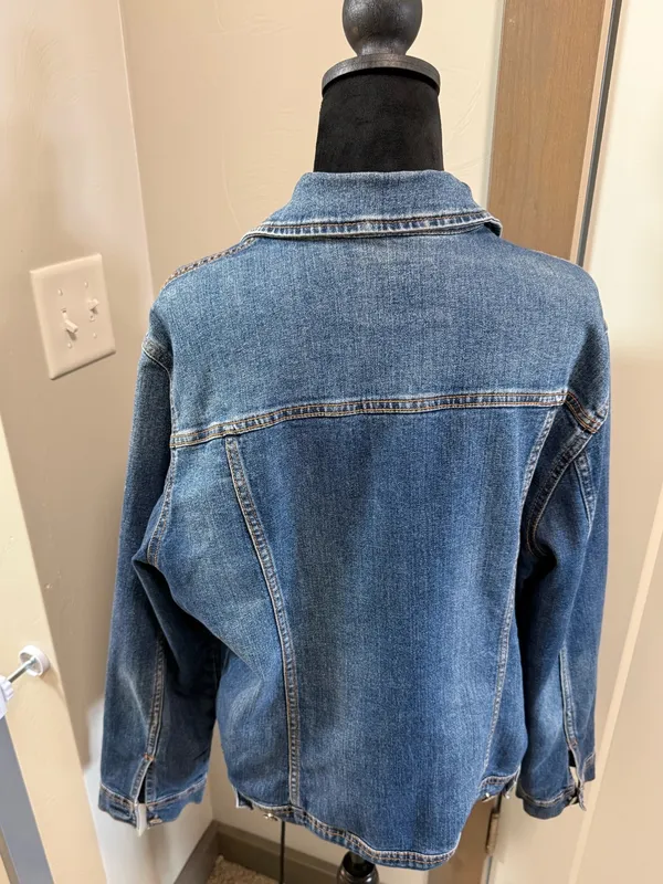 Old Navy‎ Jean Denim Jacket Button Front Medium Wash Heavy Cotton XL - Image 4
