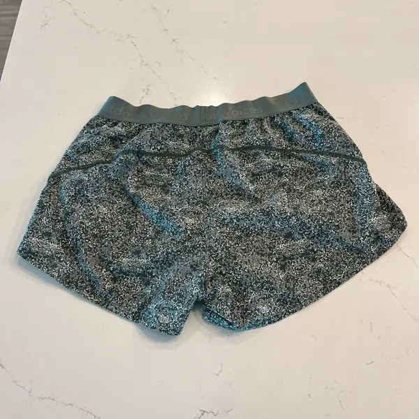 Outdoor Voices 3” Relay Short in Pebbled‎ Forest Green Size Small - Image 3