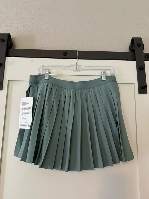 Lululemon Tennis Skirt Green Pleated - Image 2