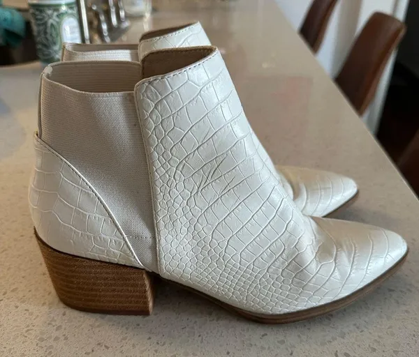 Chinese Laundry Ivory Croc-Patterned Ankle Booties - Image 10