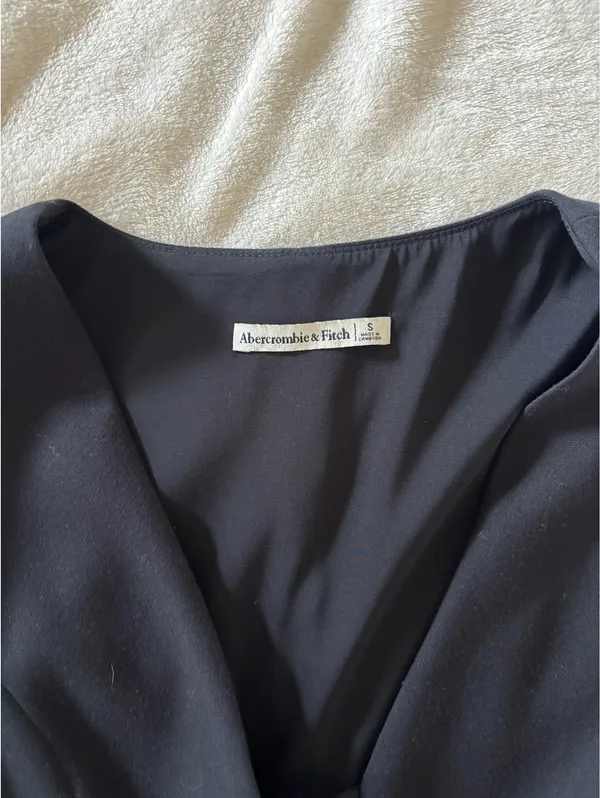 Abercrombie Top Tie-Front - Image 4