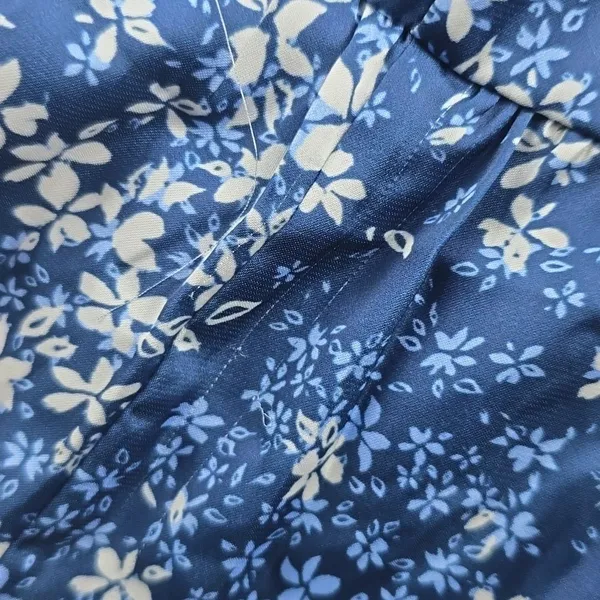 TULAROSA NWT Tanya Satin Blue Floral Cut-Out Ruffle Dress with Tie‎ front Medium - Image 10