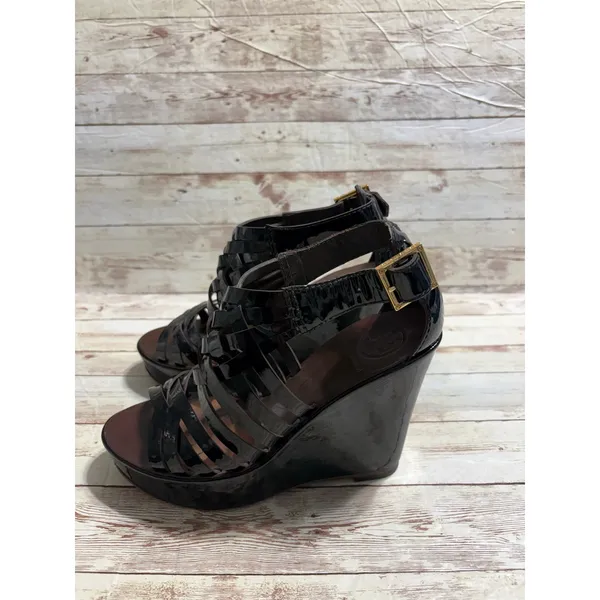 Tory Burch Annamarte Platform Wedge Sandals Size 6.5 Black Patent Leather Gold - Image 2