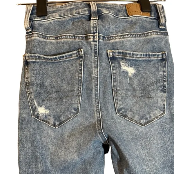American Eagle Women’s Blue Distressed Shark Bite Fringe Denim Jeans Size 0R - Image 9