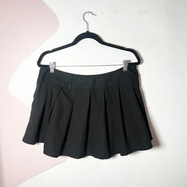 Social Collision Mini Skirt XL Black Pleated Goth Punk Schoolgirl - Image 2