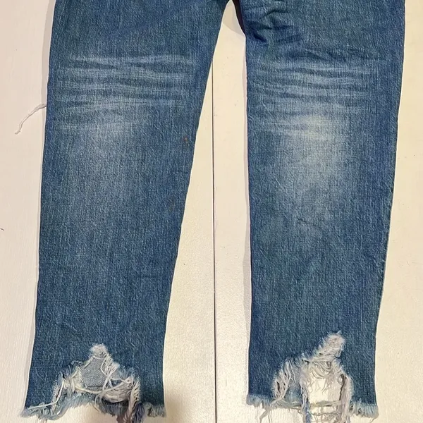Kancan women’s high rise fray distressed jeans size 9/28 - Image 8
