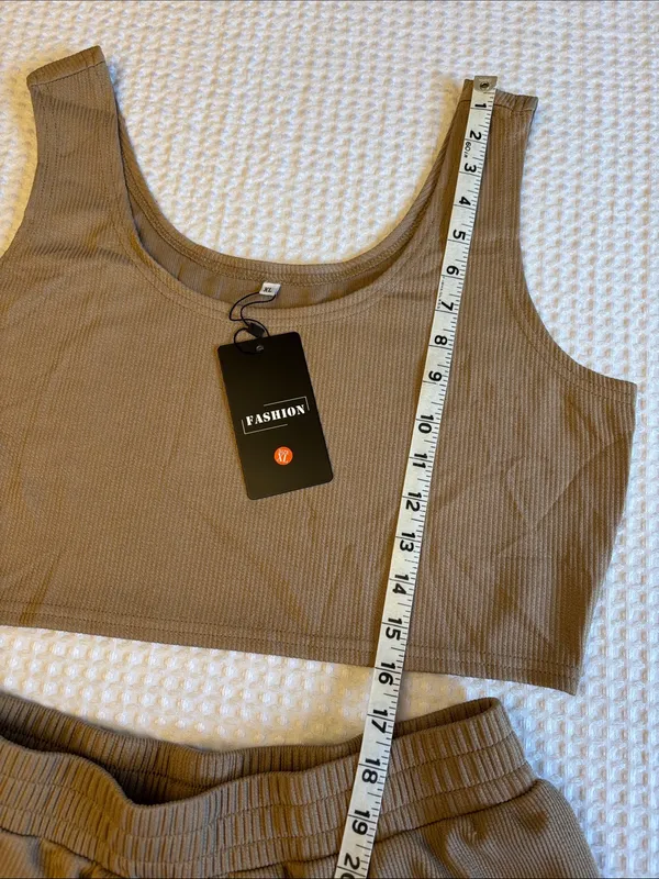 NEW Set! XL Ribbed Scoop Neck Crop Top & Elastic Waist Shorts Set Tan - Image 9