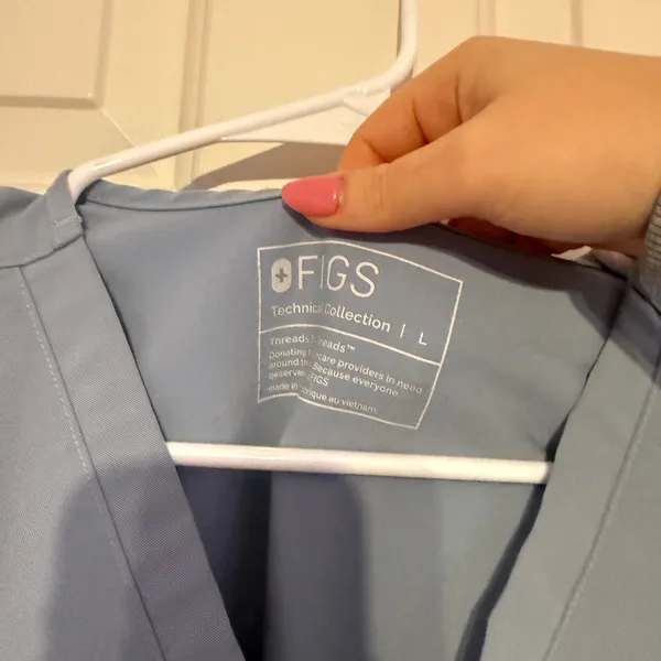 Figs scrub top - Image 2