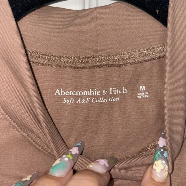 Abercrombie & Fitch Tan Soft A&F Collection Bodysuit Size M - Image 3