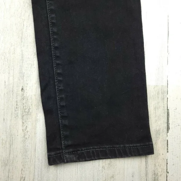 Levi’s Mid Rise Black Skinny Jeans Women’s Size 6S - Image 4