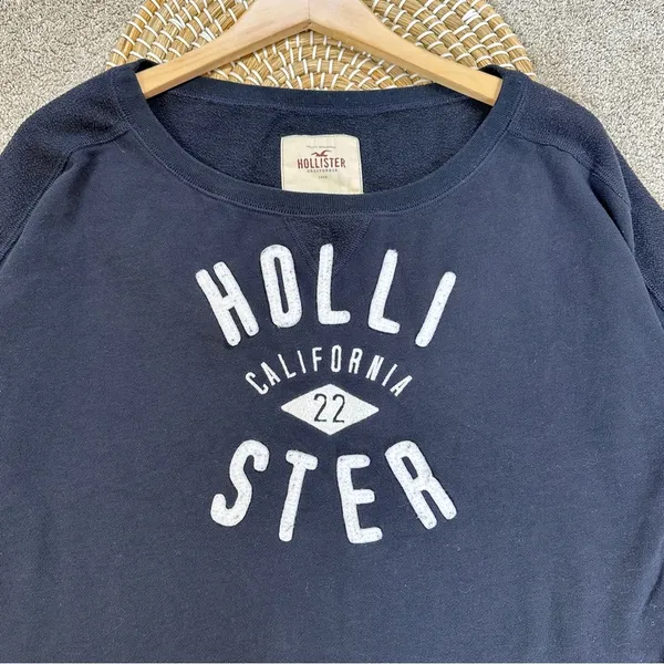 Hollister Women’s Pullover Sweatshirt 7/8 Sleeve Boat Neck in Navy S - Image 2