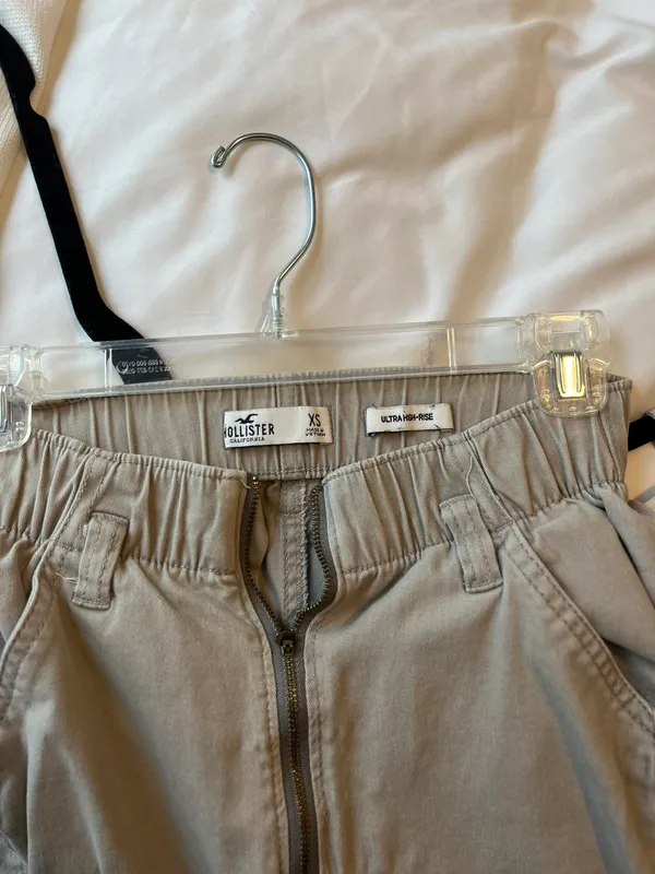 Hollister Ultra High Rise Joggers - Image 4
