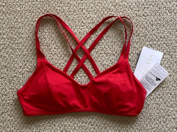 NEW ATHLETA South Swell Bikini Top Size Small Padded Sporty Strappy Red A/C NWT - Image 3