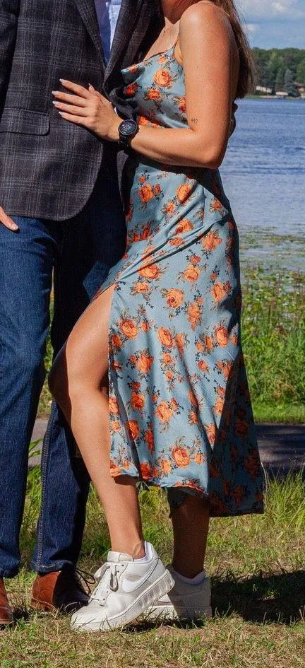 ASTR the Label Midi Dress Floral - Image 2