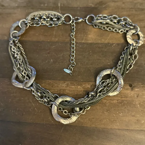 VCLM gold tone multi strand hammered links collar necklace - Image 2