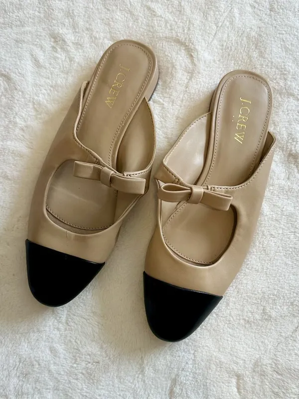 NEW J.Crew Cap Toe Bow Mules Nude/Black - Size: 6 - Image 2