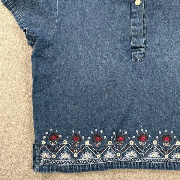 Tommy Hilfiger Women's 10 Floral Embroidered Blue Jean Denim Blouse Short Sleeve - Image 5