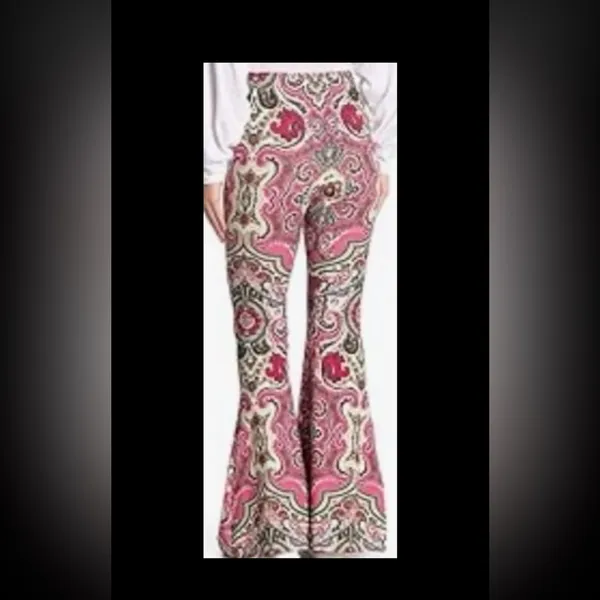 Free People Paisley Design Pull On Stretch Pants. Size Medium - Image 3
