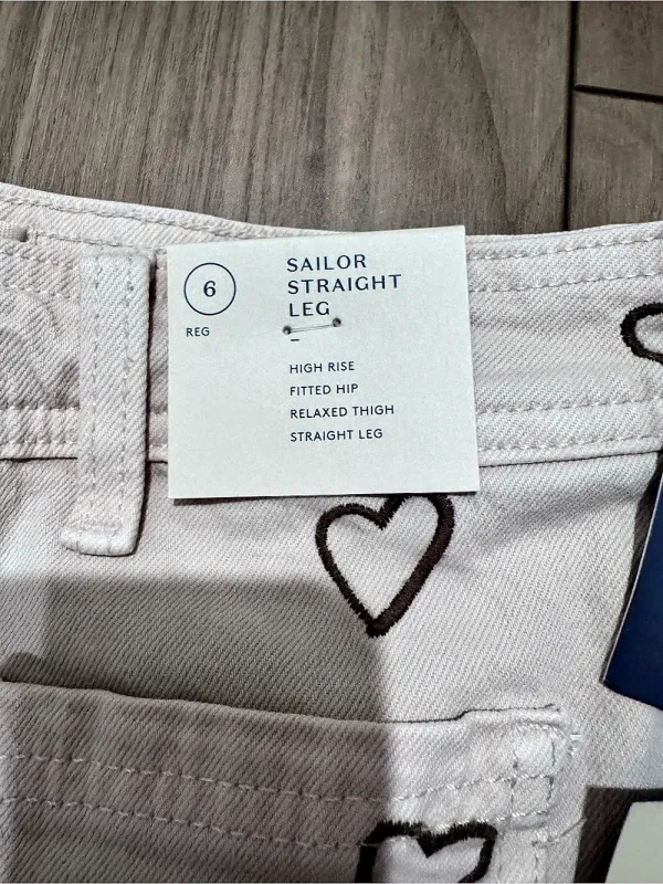 Universal Threads Sailor Straight Heart Jeans Size 6 NWT - Image 3