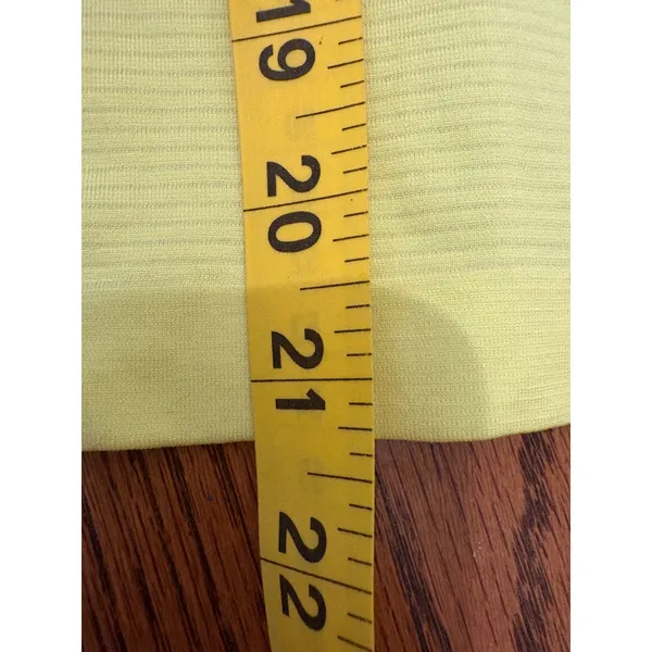 Lululemon Swiftly Tech Long Sleeve Women 8 Lime Yellow Seamless Active Top - Image 3