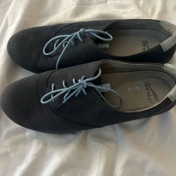 Dansko womens kimi Oxford Flat Nubuck Leather Color Dark Blue Size 39 EU/8.5 US - Image 5