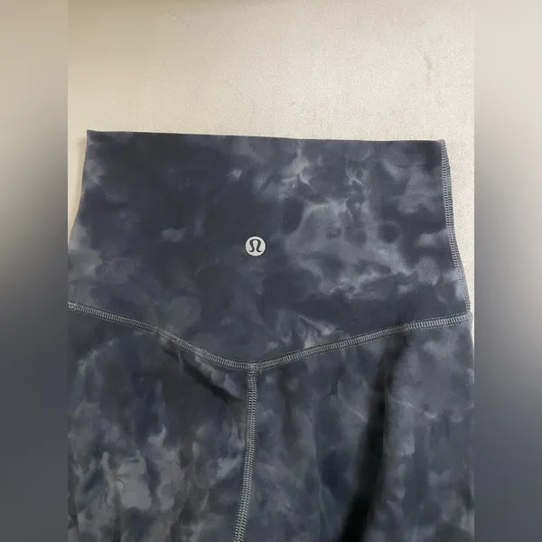 Lululemon Align Shorts Diamond Dye Pitch Grey Graphic Grey Size 0 - Image 10
