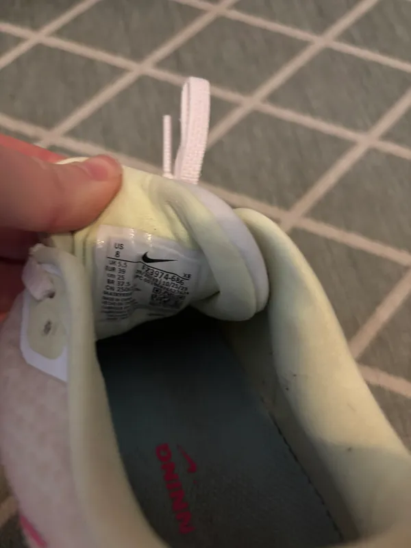 Nike Women’s Shoes - Image 6