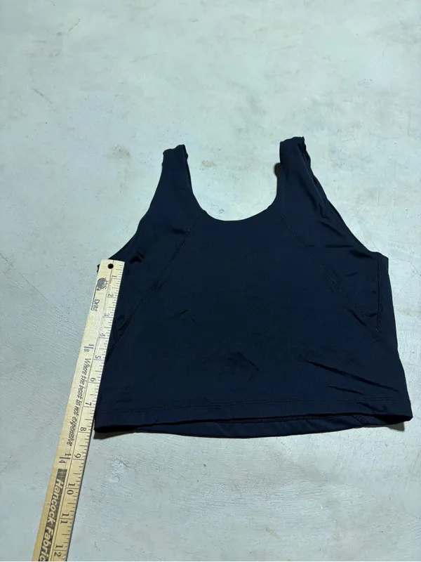 We wander Black Women's sports bra tank top small - Image 5