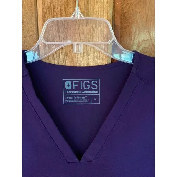 Figs scrubs, women’s size small - Image 3