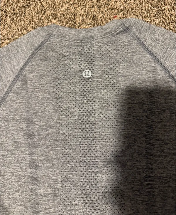 Lululemon Swiftly Tech Short Sleeve 6 - Image 5