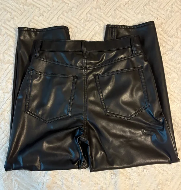 Abercrombie Vegan Leather Pants Ultra High-Rise - Image 3