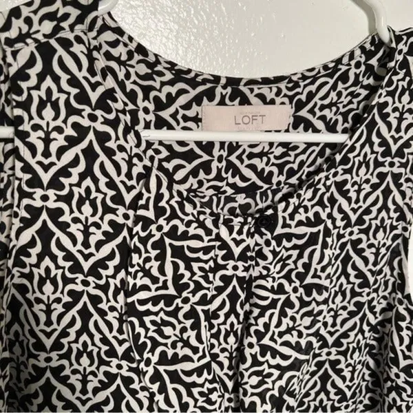 Loft Women's Sz Small Sleeveless Button Down Ruffle Blouse Black White Geometric - Image 7