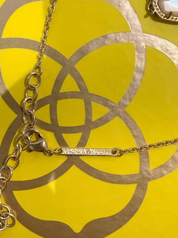 Kendra Scott Necklace - Image 4