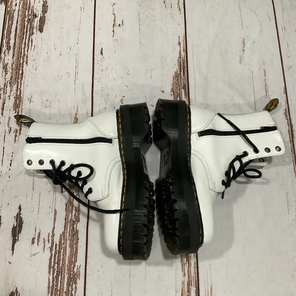 DR. MARTENS SMOOTH PLATFORM JADON‎ BOOTS - Image 11
